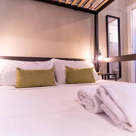 Tiny Daisy House アパート *