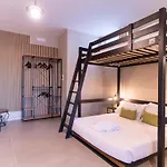 Tiny Daisy House Apartment Naples